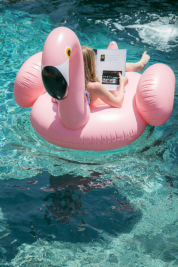 THE BEST SUMMER POOL FLOATS