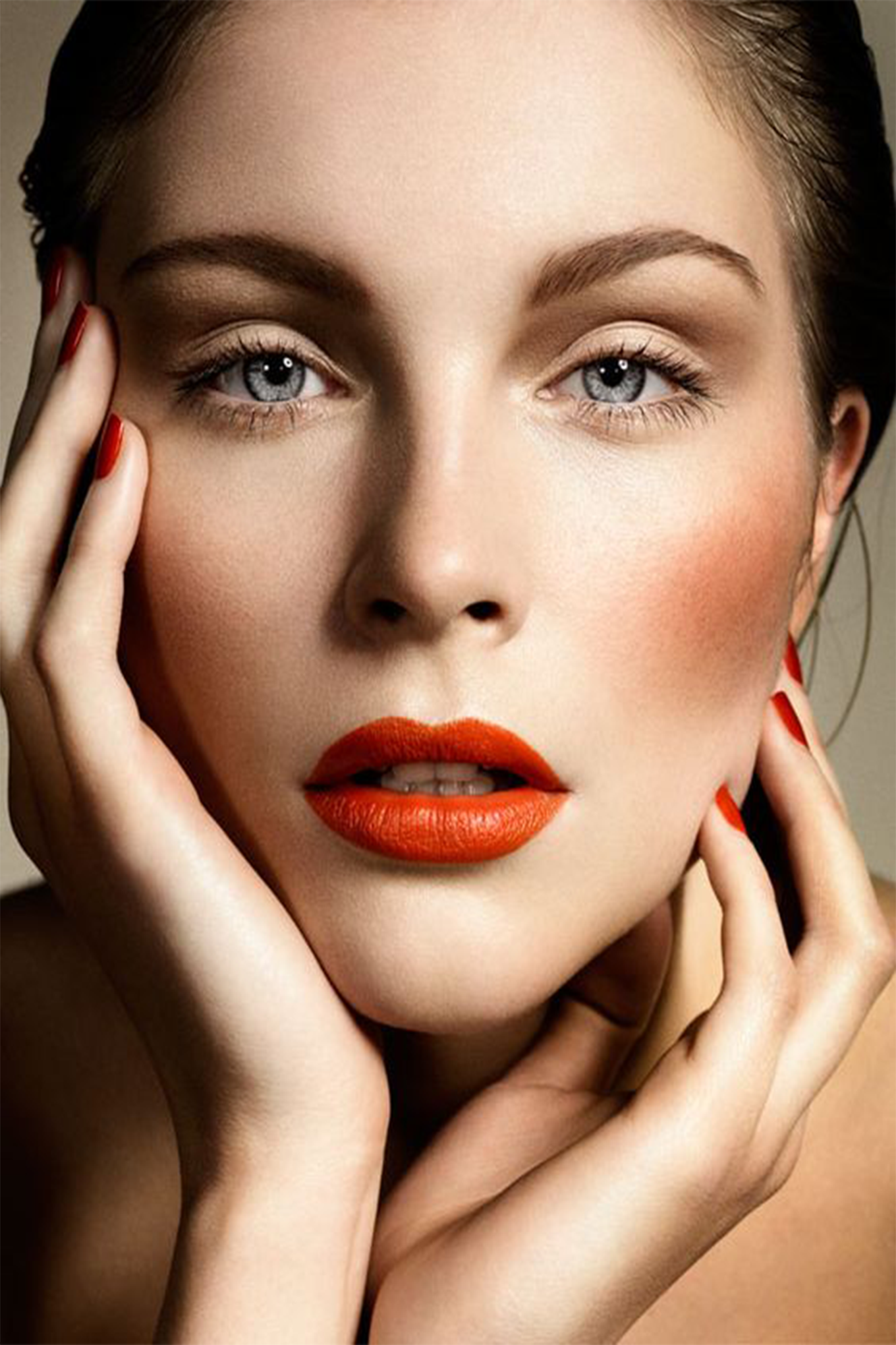 Red Party Lips - Your Guide to Choosing the Best Shade for Your Skin Tone