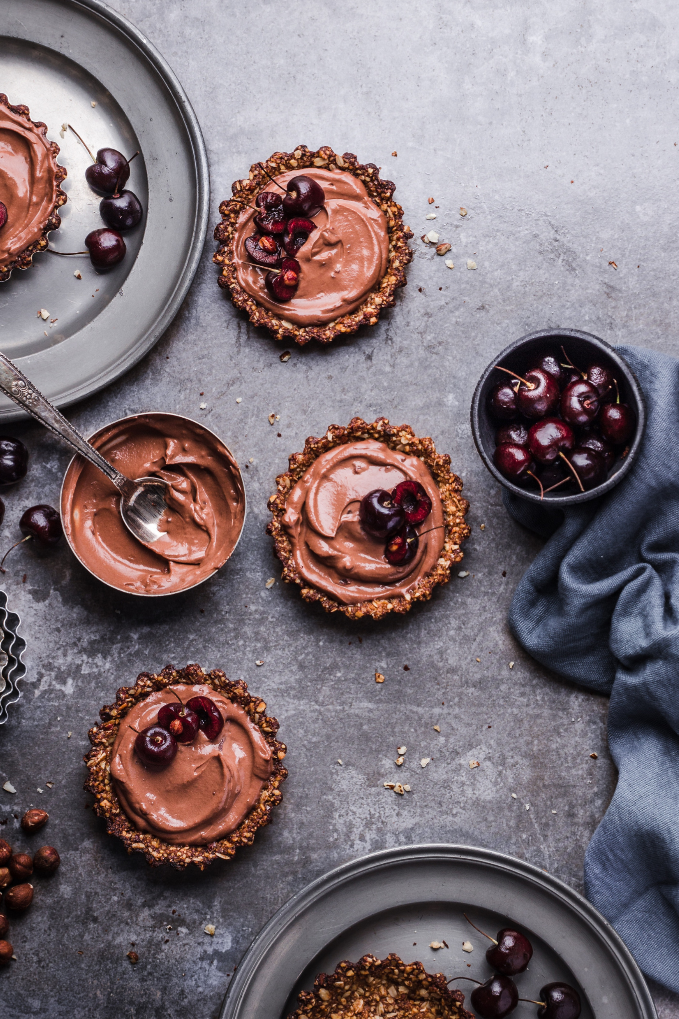 Weekend Reading No.100 - Chocolate Tarts with Fresh Cherries